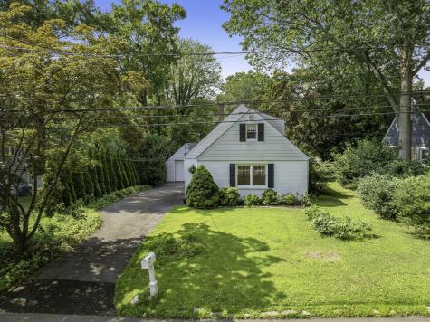 33 Halsey Drive Greenwich CT 06870