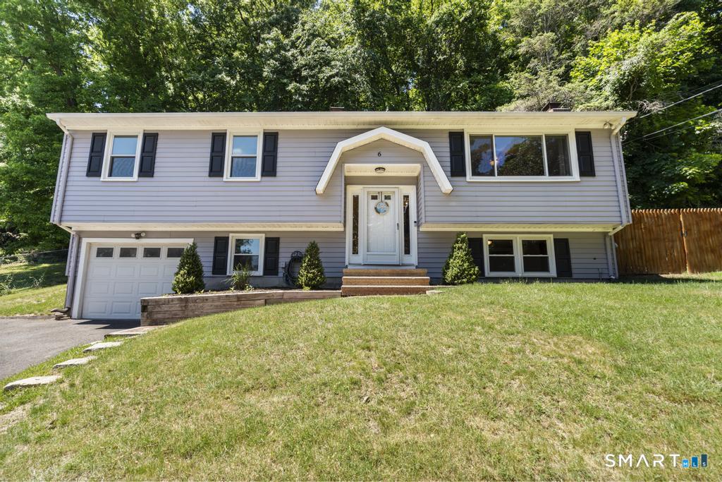 6 Snowapple Lane Milford CT 06460