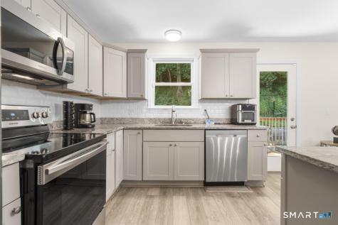 6 Snowapple Lane Milford CT 06460