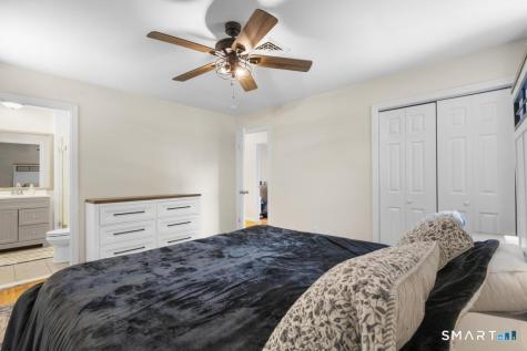 6 Snowapple Lane Milford CT 06460
