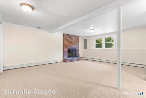 6 Snowapple Lane Milford CT 06460