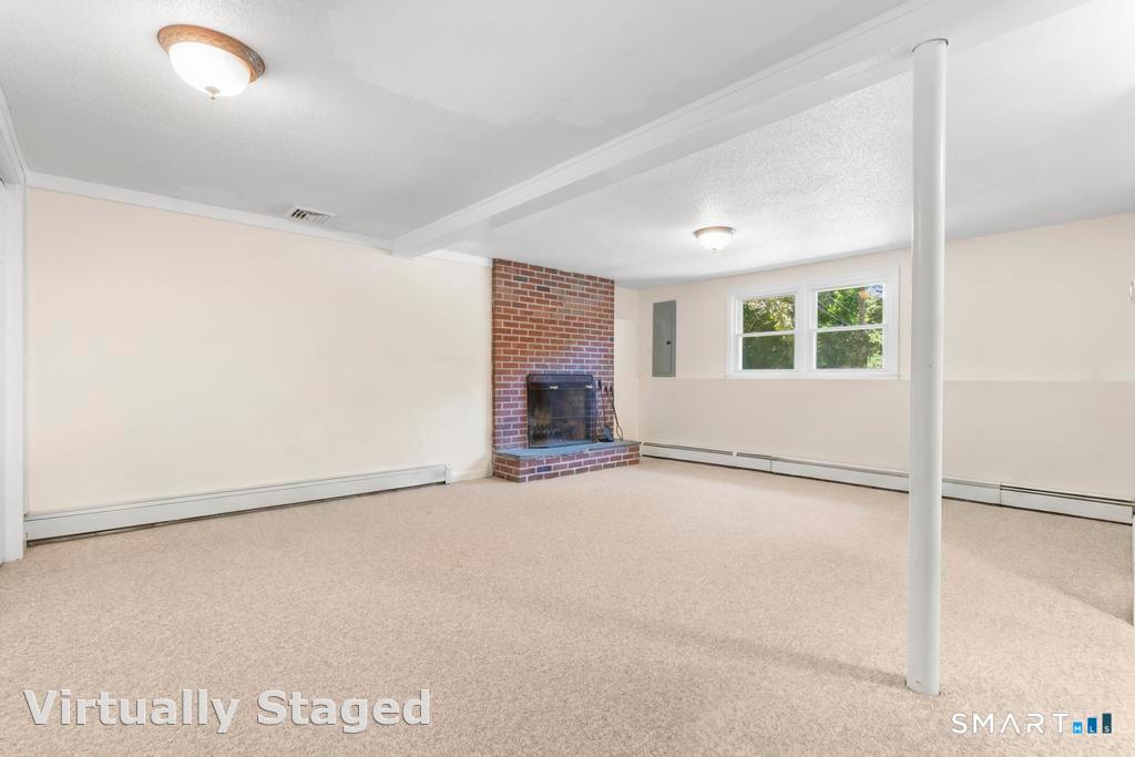 6 Snowapple Lane Milford CT 06460