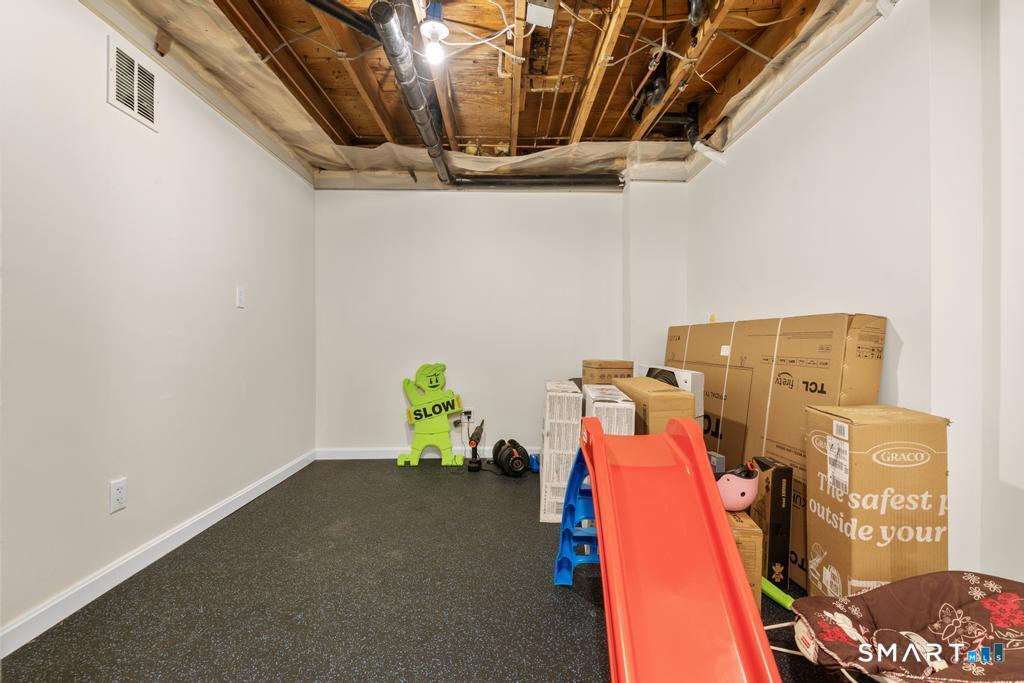 6 Snowapple Lane Milford CT 06460