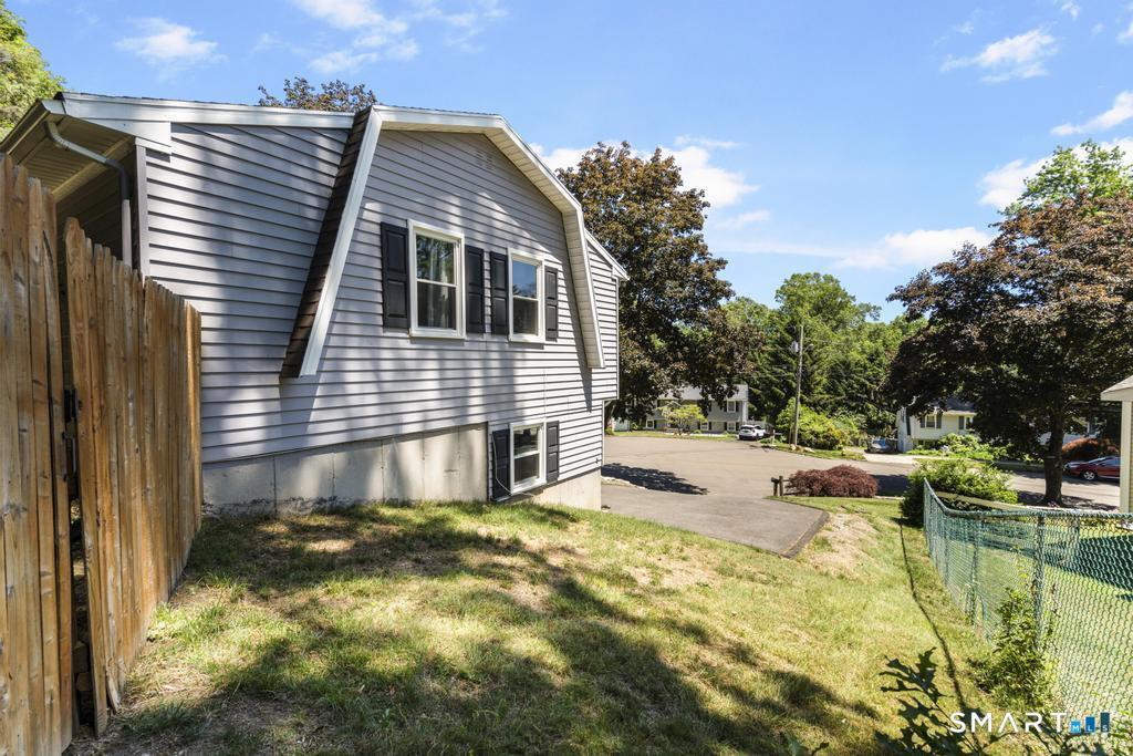 6 Snowapple Lane Milford CT 06460