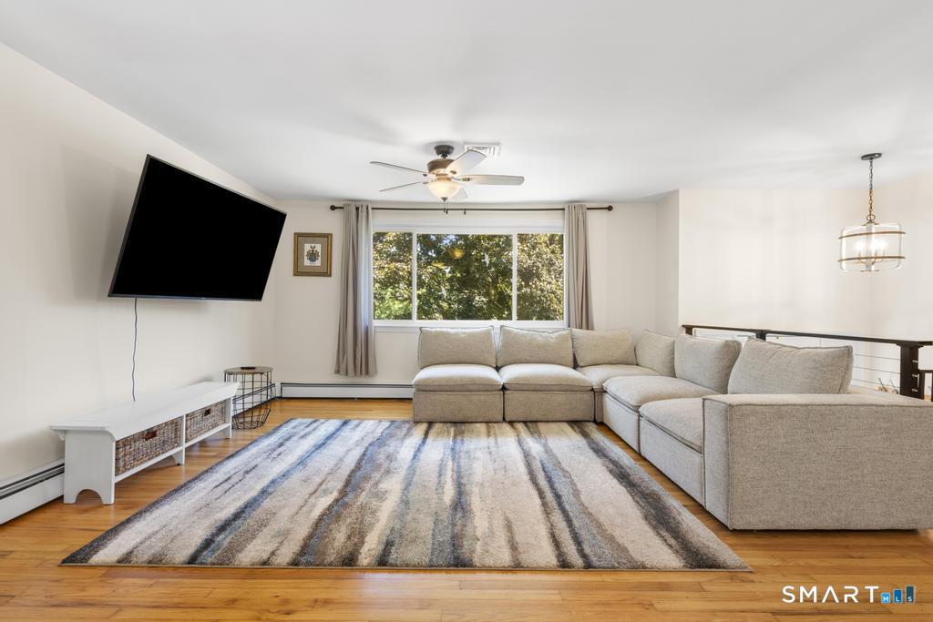 6 Snowapple Lane Milford CT 06460