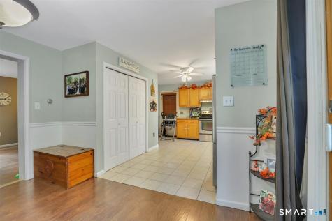 17 Beacon Street Manchester CT 06042