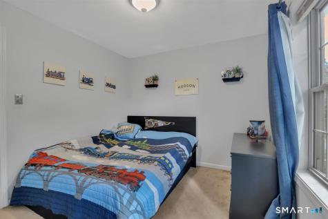 17 Beacon Street Manchester CT 06042