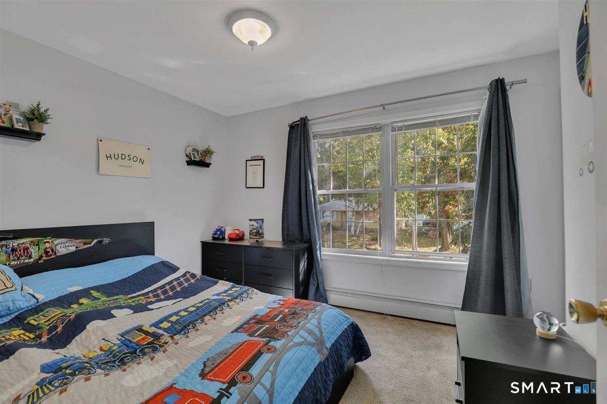 17 Beacon Street Manchester CT 06042