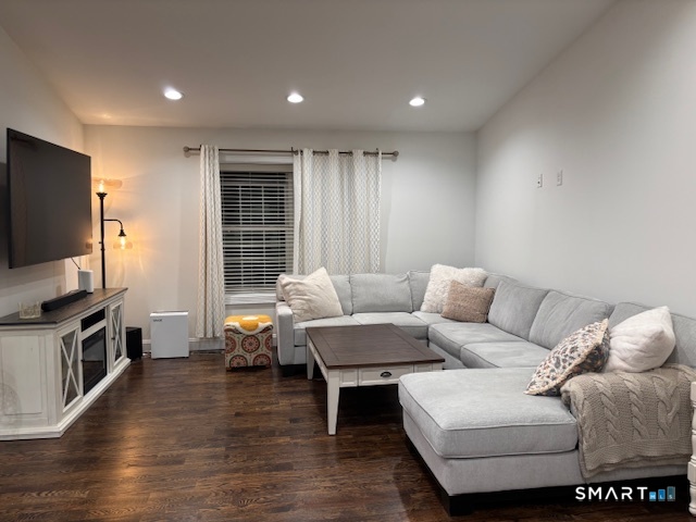 63 Yorktown Ridge Waterbury CT 06704