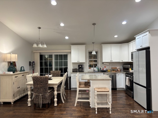 63 Yorktown Ridge Waterbury CT 06704