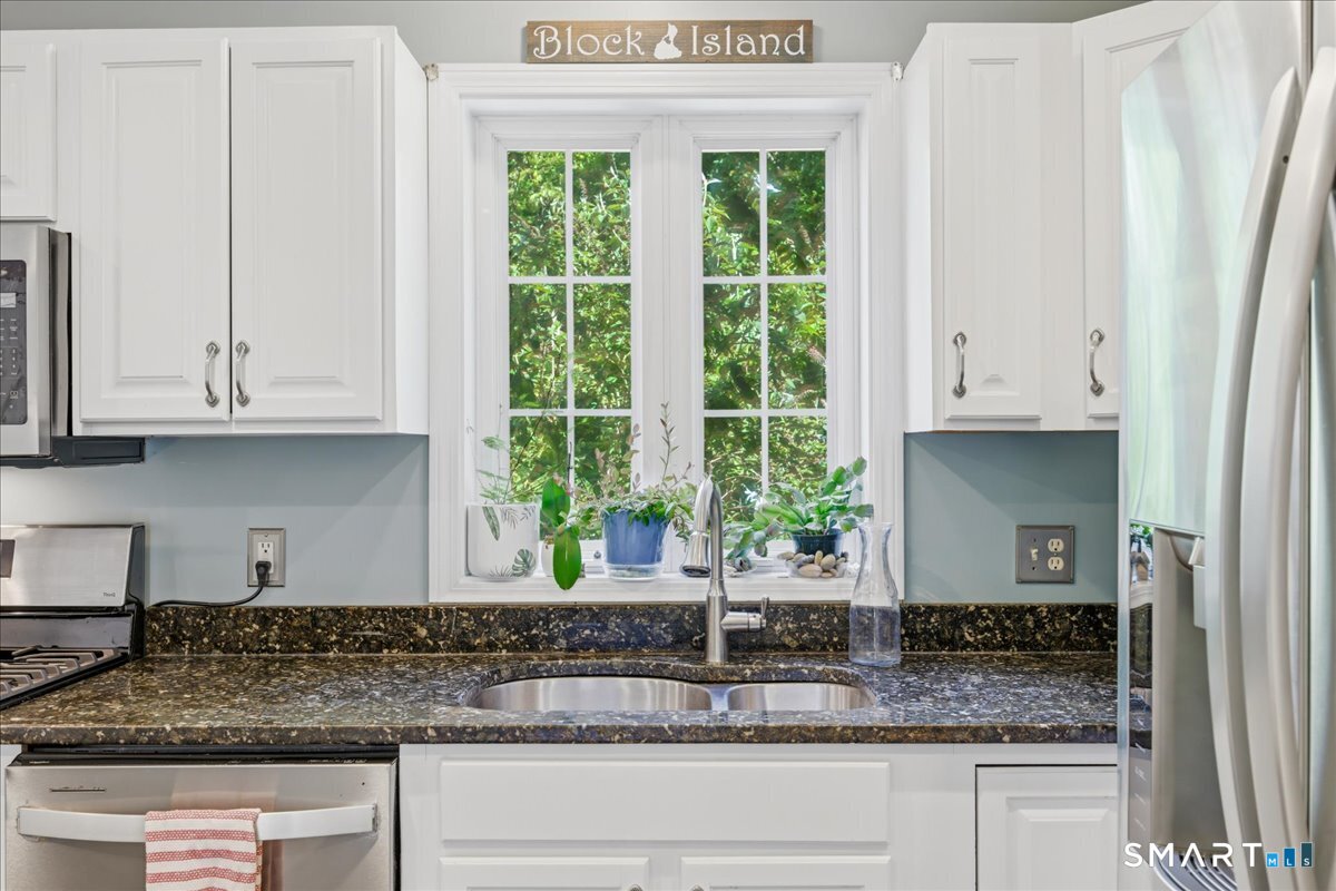 23 Swan Lane Groton CT 06355