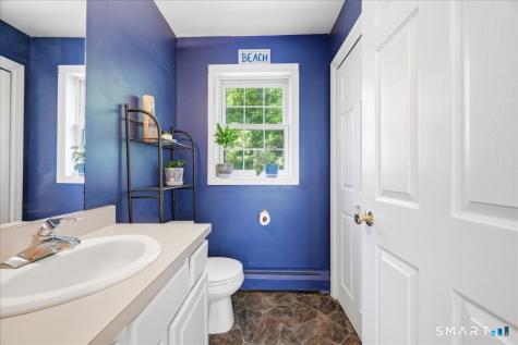 23 Swan Lane Groton CT 06355