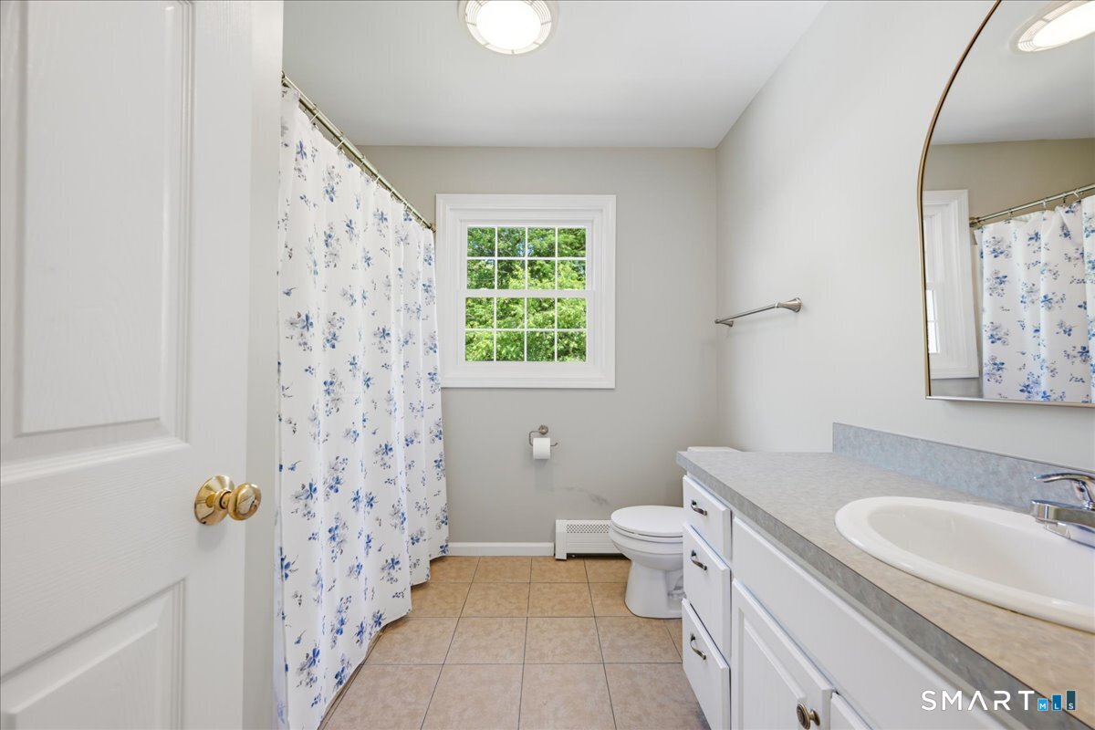 23 Swan Lane Groton CT 06355