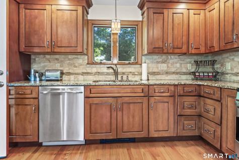 24 Bracewood Road Waterbury CT 06706