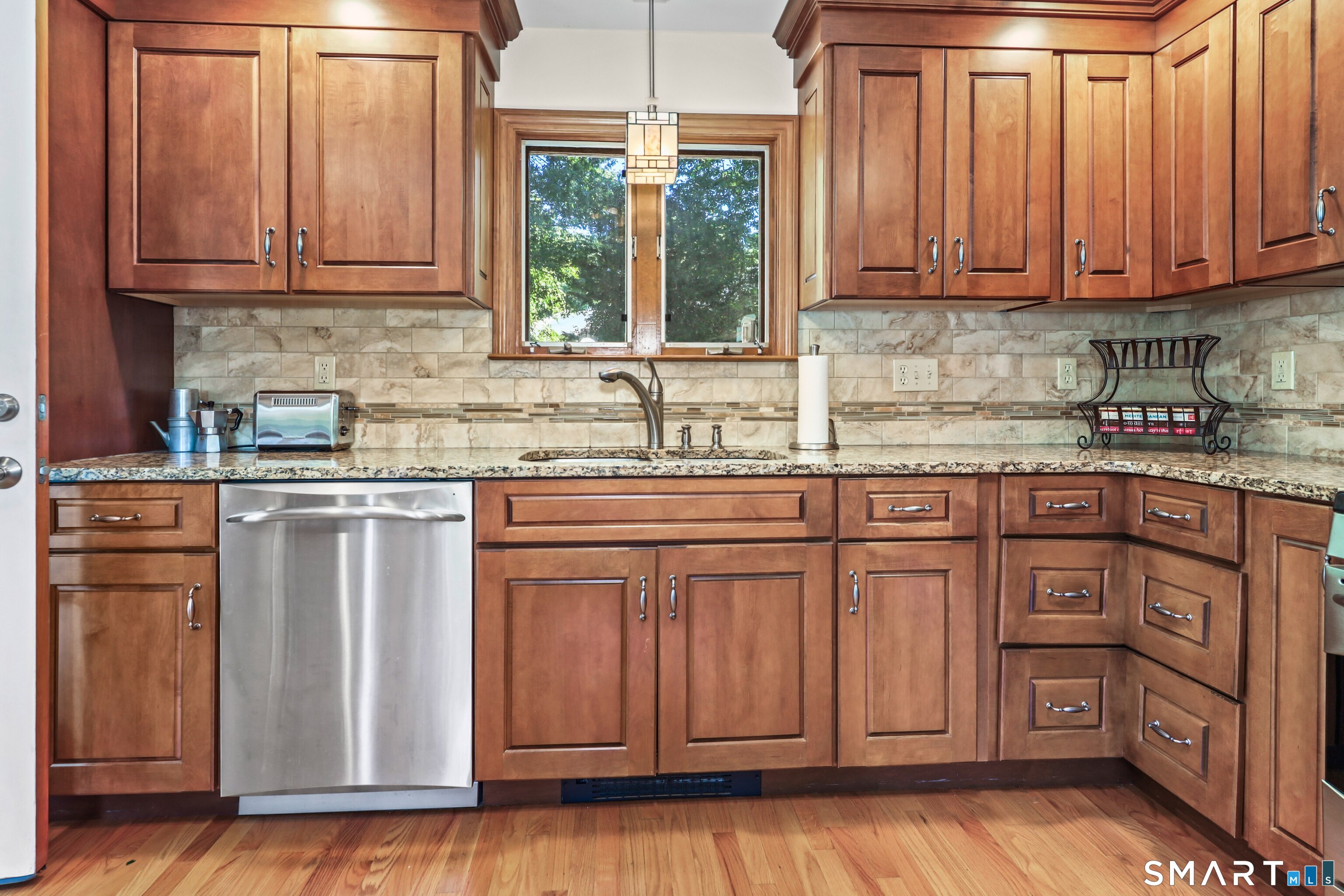 24 Bracewood Road Waterbury CT 06706