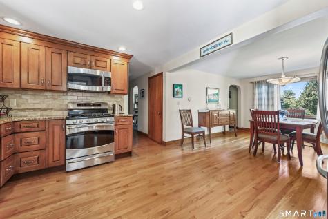 24 Bracewood Road Waterbury CT 06706