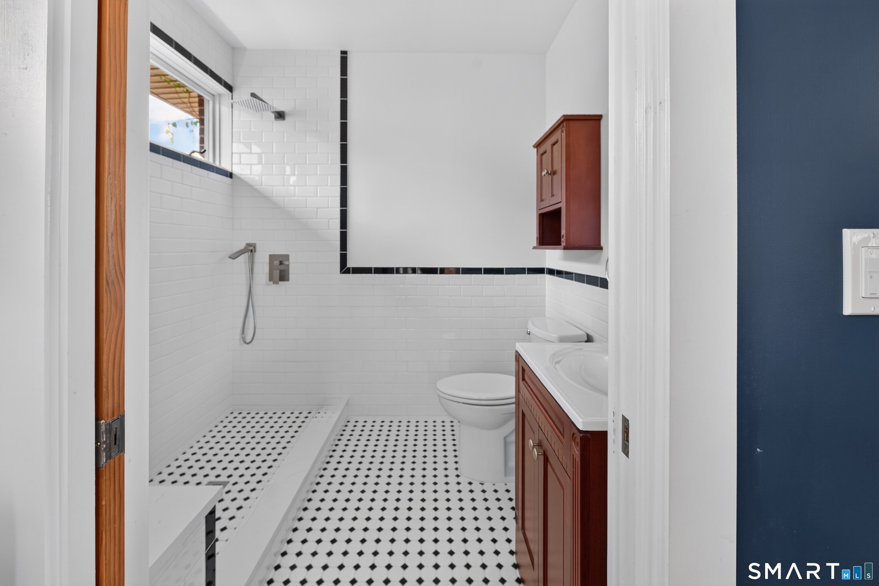 83 Bradley Avenue East Haven CT 06512