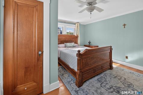 83 Bradley Avenue East Haven CT 06512