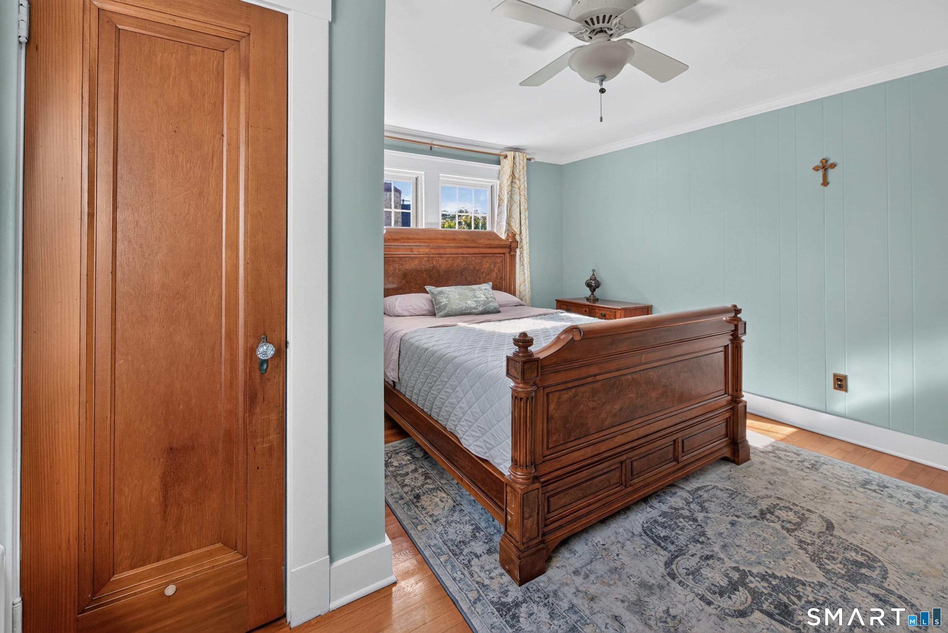83 Bradley Avenue East Haven CT 06512