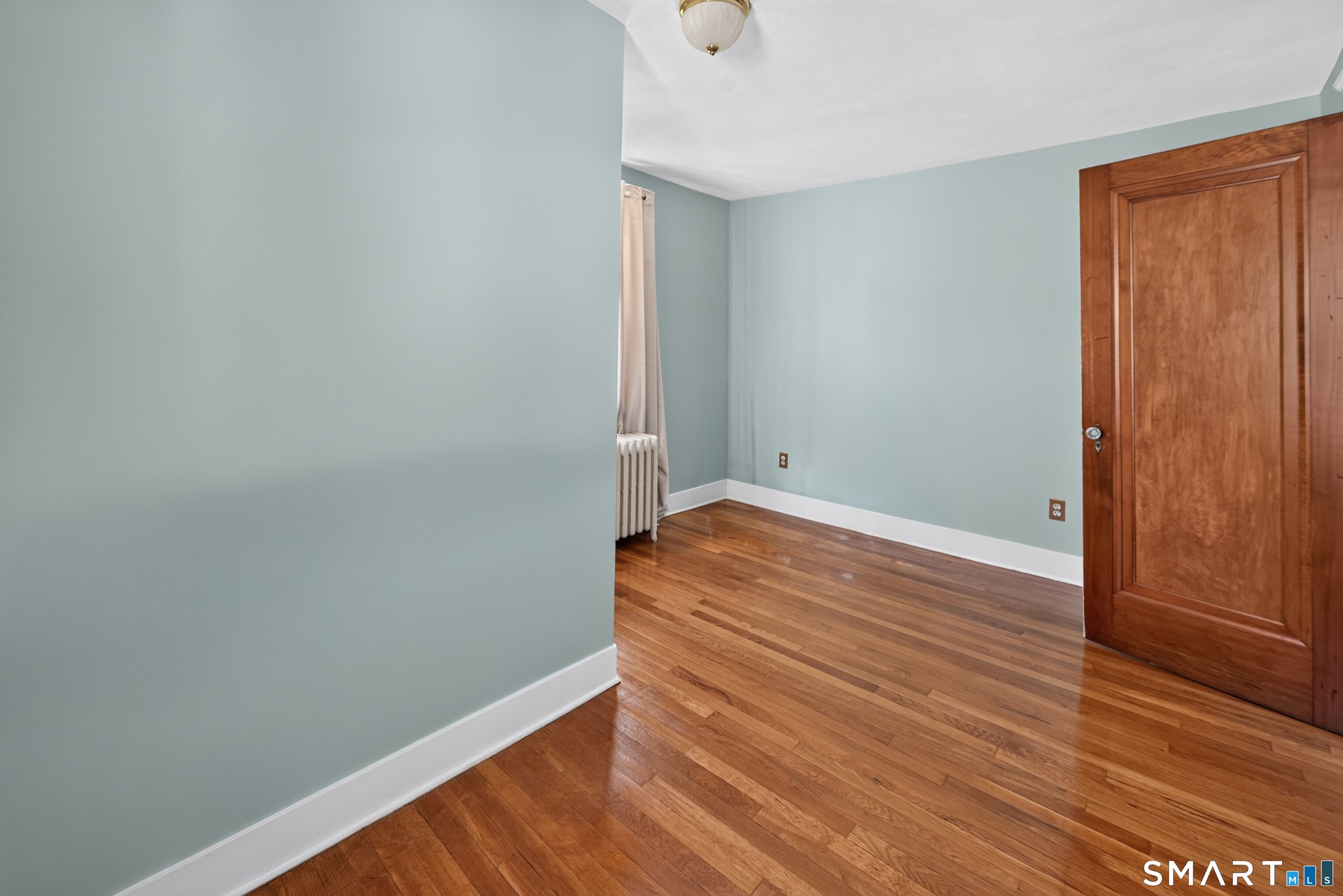 83 Bradley Avenue East Haven CT 06512