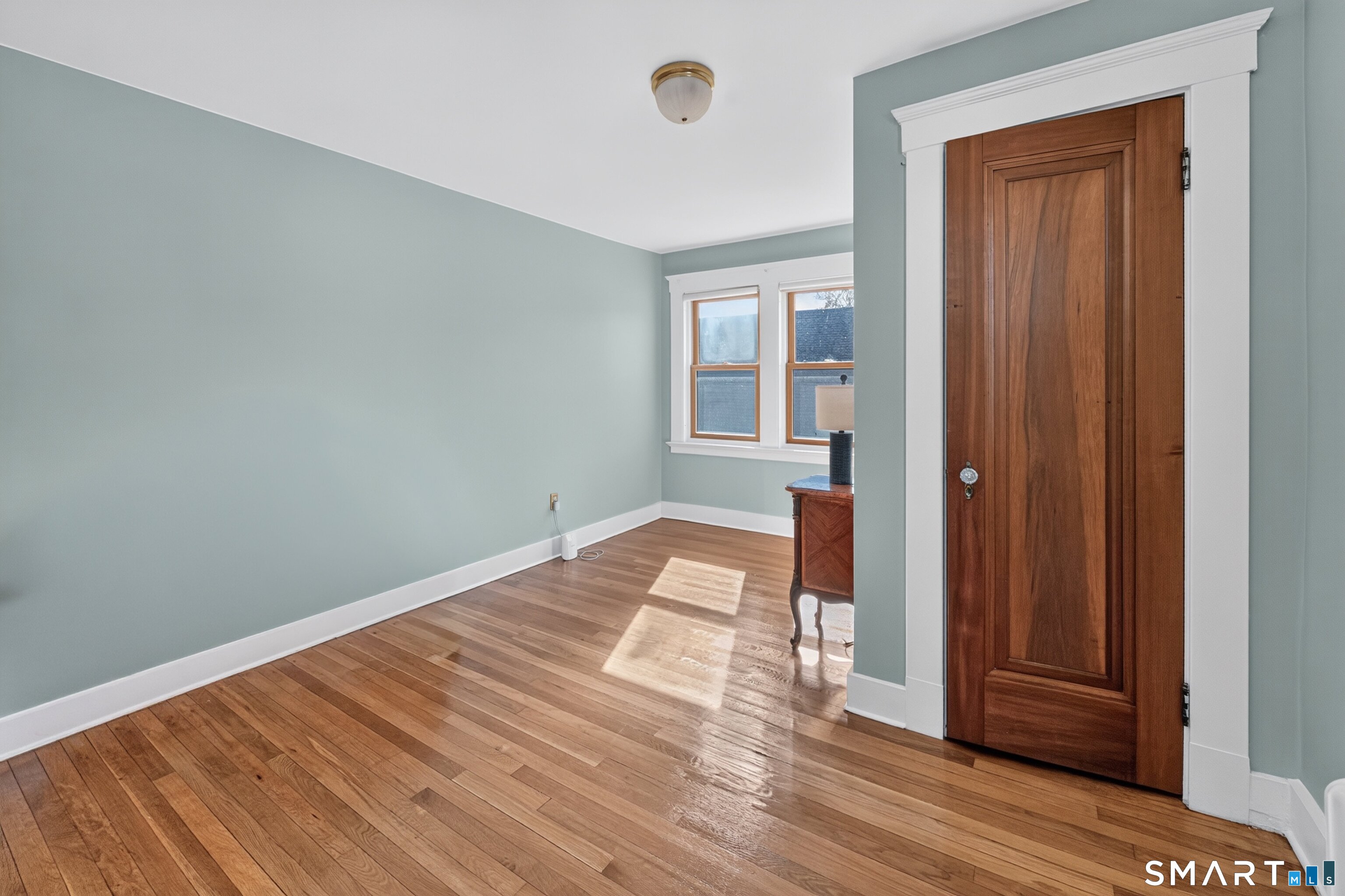 83 Bradley Avenue East Haven CT 06512