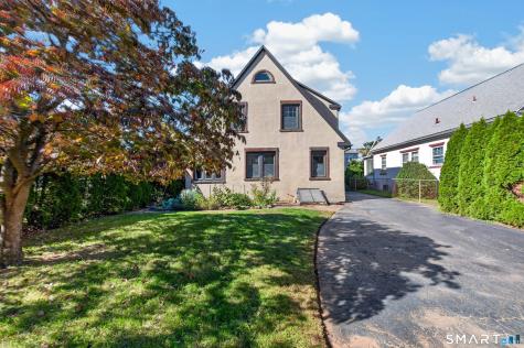 83 Bradley Avenue East Haven CT 06512