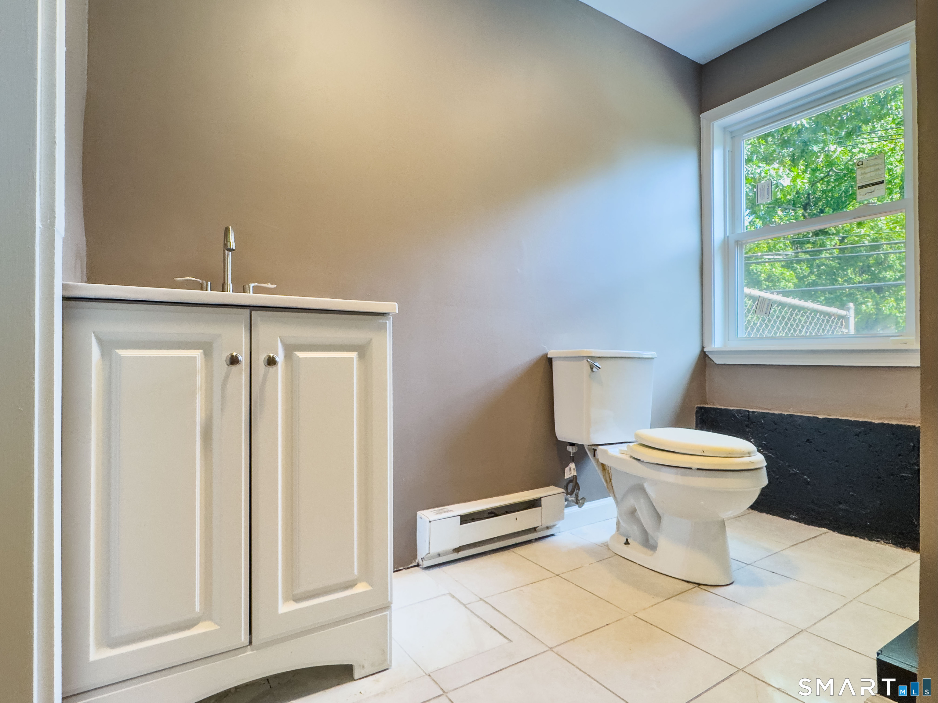 231 Long Hill Road Waterbury CT 06704