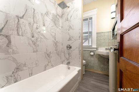 201 Fairlawn Avenue Waterbury CT 06705