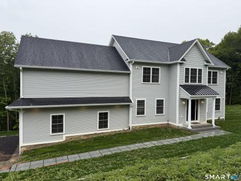 4 Jans Way Guilford CT 06437