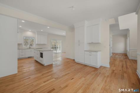 4 Jans Way Guilford CT 06437
