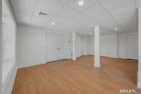 4 Jans Way Guilford CT 06437