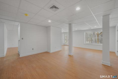 4 Jans Way Guilford CT 06437