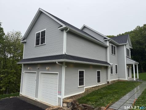 4 Jans Way Guilford CT 06437