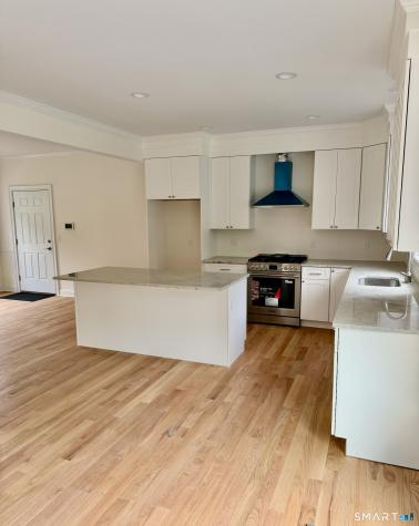 4 Jans Way Guilford CT 06437