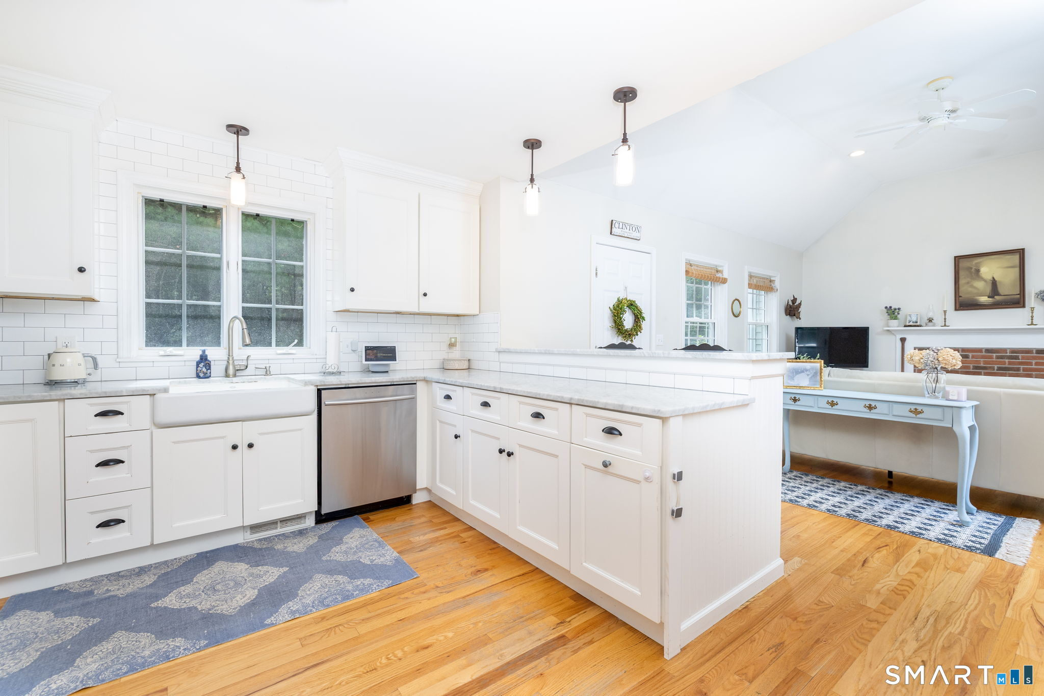54 Pleasant Valley Road Clinton CT 06413