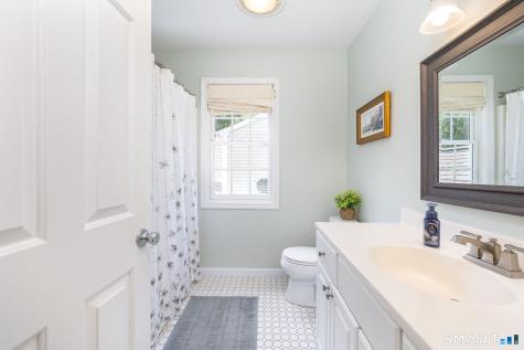 54 Pleasant Valley Road Clinton CT 06413