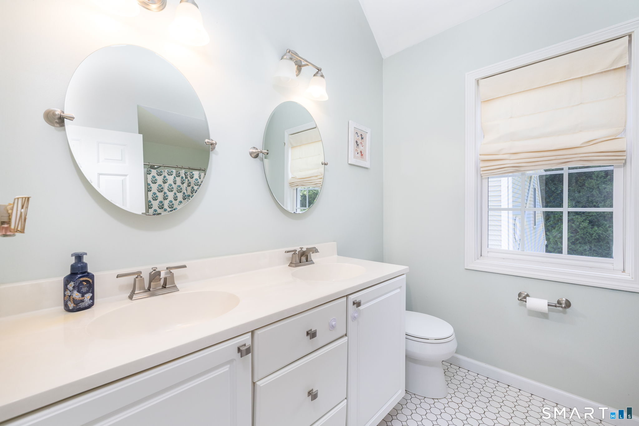 54 Pleasant Valley Road Clinton CT 06413