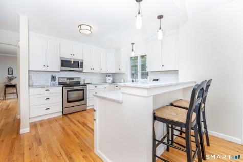54 Pleasant Valley Road Clinton CT 06413