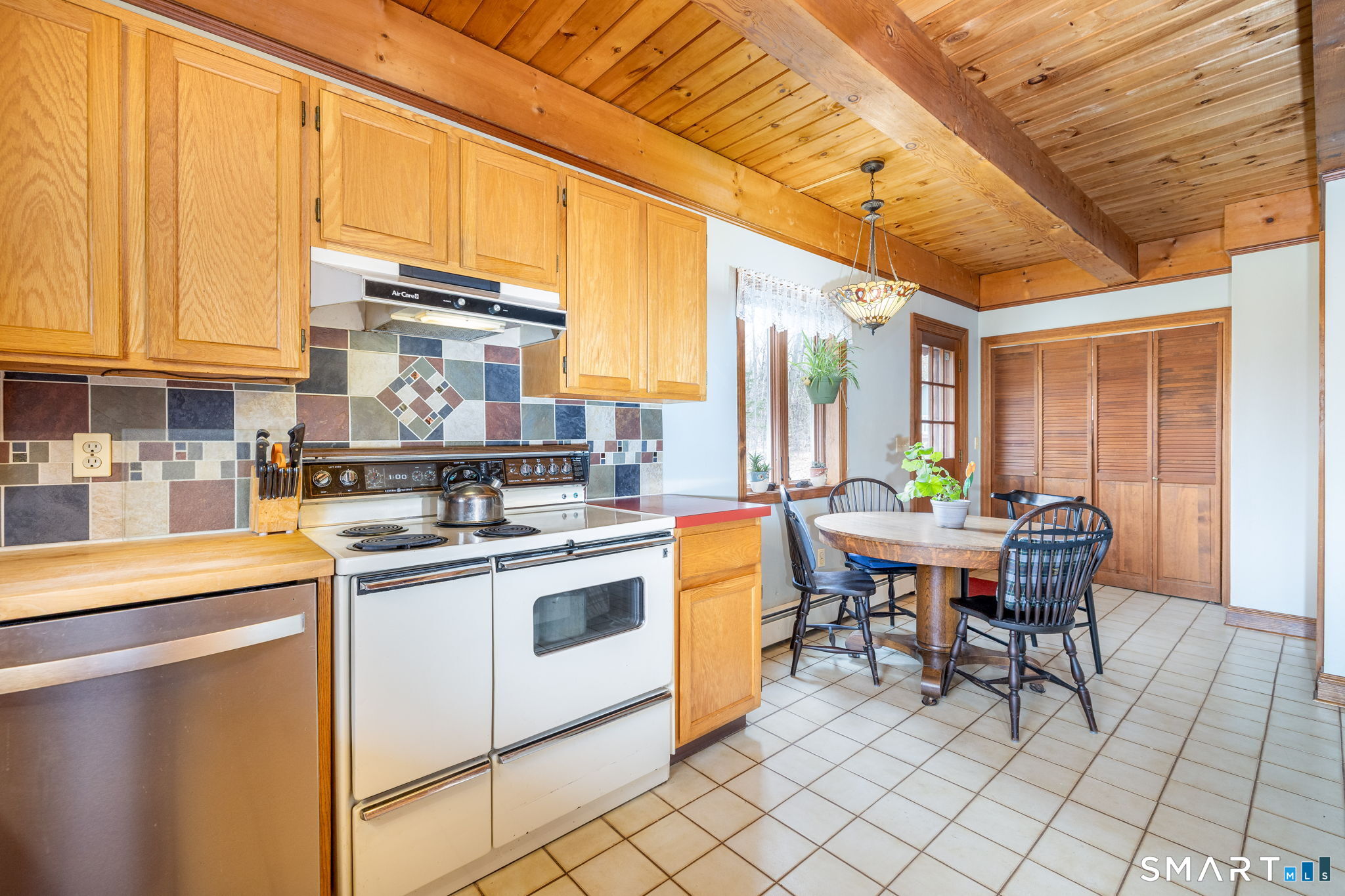 685 Norwich Avenue Colchester CT 06415