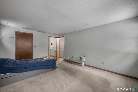 40 Homestead Lane Avon CT 06001