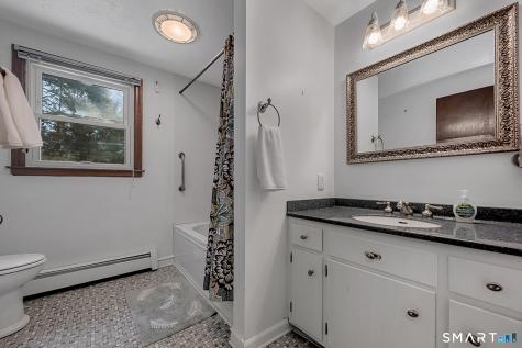 40 Homestead Lane Avon CT 06001