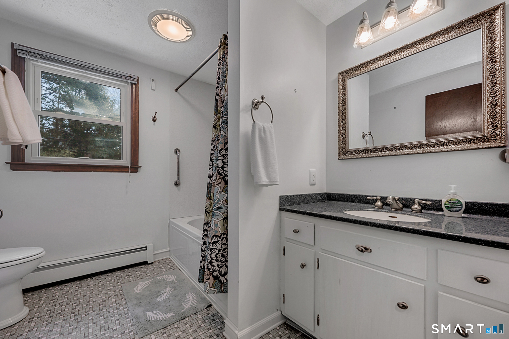 40 Homestead Lane Avon CT 06001