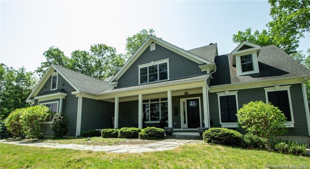9 Meridian Ridge Drive Newtown CT 06470