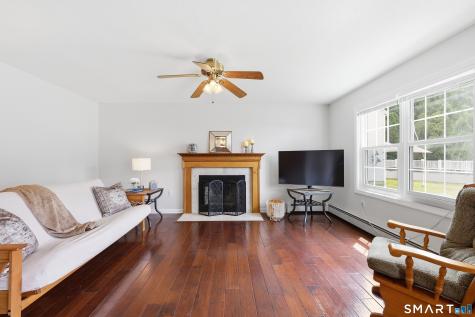 279 Congdon Street Middletown CT 06457