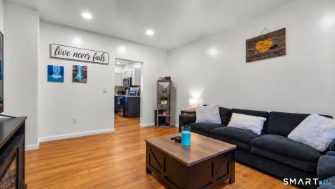 36 Smith Street Seymour CT 06483