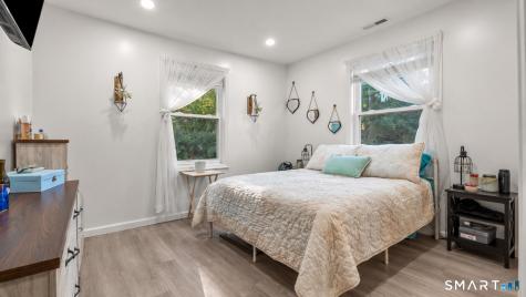 36 Smith Street Seymour CT 06483