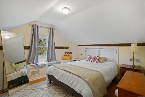 Redding CT 06896
