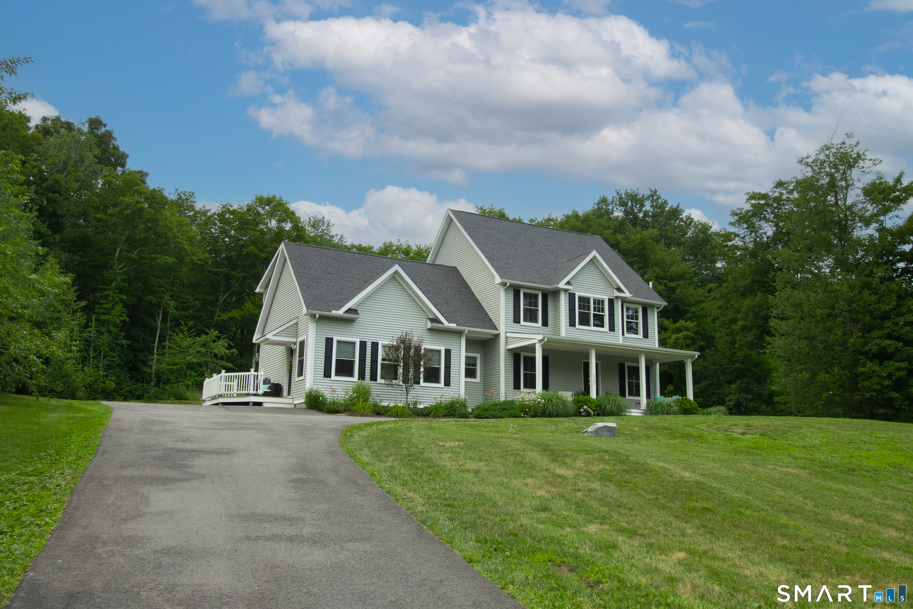 920 Nut Plains Road Guilford CT 06437