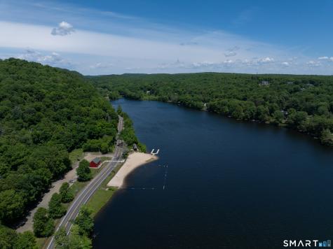920 Nut Plains Road Guilford CT 06437
