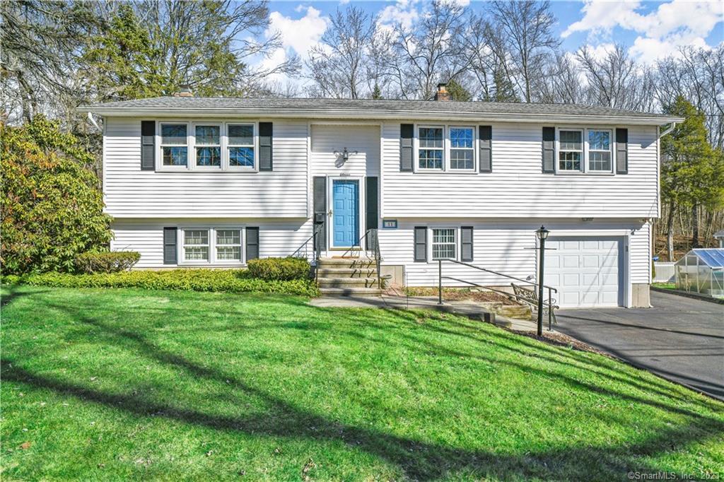 11 Barrett Street Hamden CT 06517